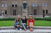 Напротив главного входа в Даугавпилсский университет. И, конечно, с Райнисом!