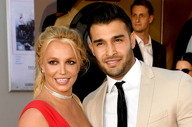 20220412britneypost1.jpg