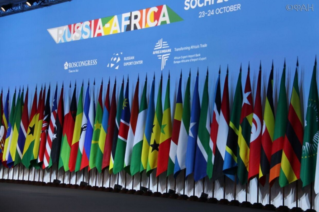 perevalochnyj-terminal-v-murmanske-otkroet-afrikanskie-rynki-dlja-zerna-iz-rf-5f50ae9.jpg