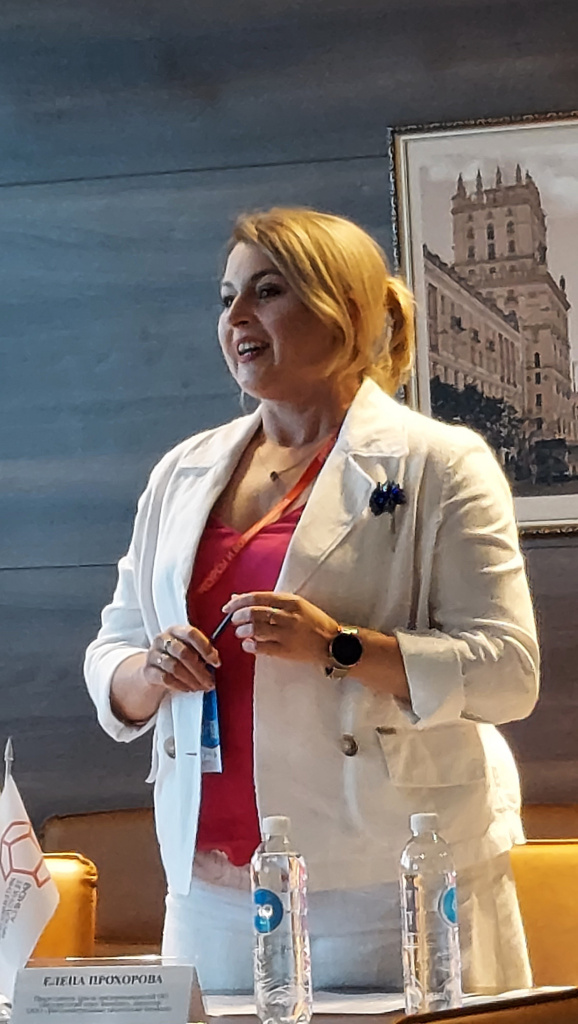 председатель крыла предпринимателей ОО БСЖ, руководитель инкубатора малого предпринимательства Витебска и консалтинговой компании ООО “Интеллектуальные технологии бизнеса”, Елена Прохорова.jpg