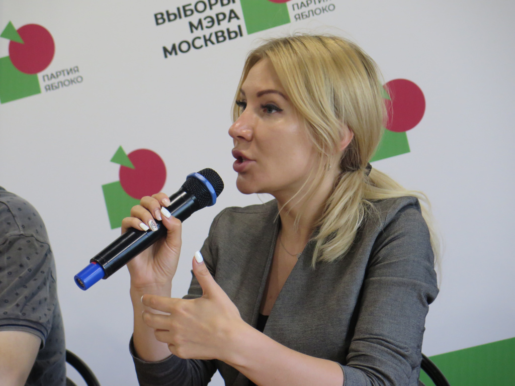 Алена Попова.JPG