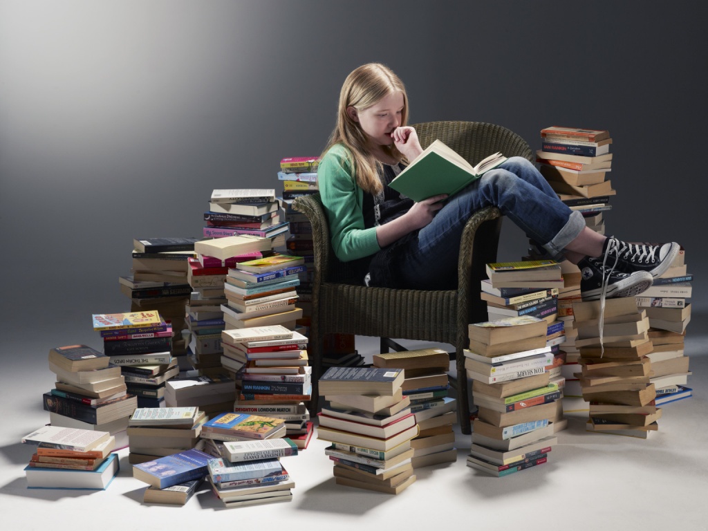 READINGPILEOFBOOKS.jpg READINGPILEOFBOOKS.jpg