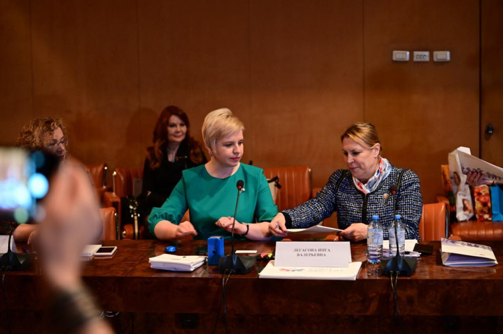 подписание договора с масл.jpg подписание договора с масл.jpg