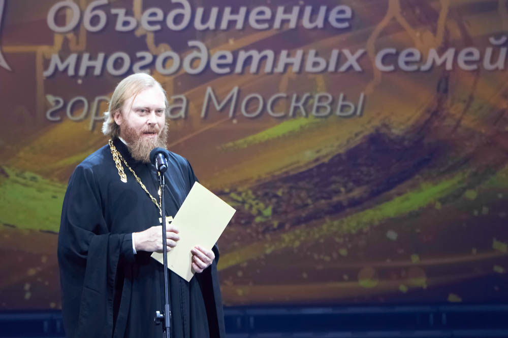 Федор Лукьянов.jpeg