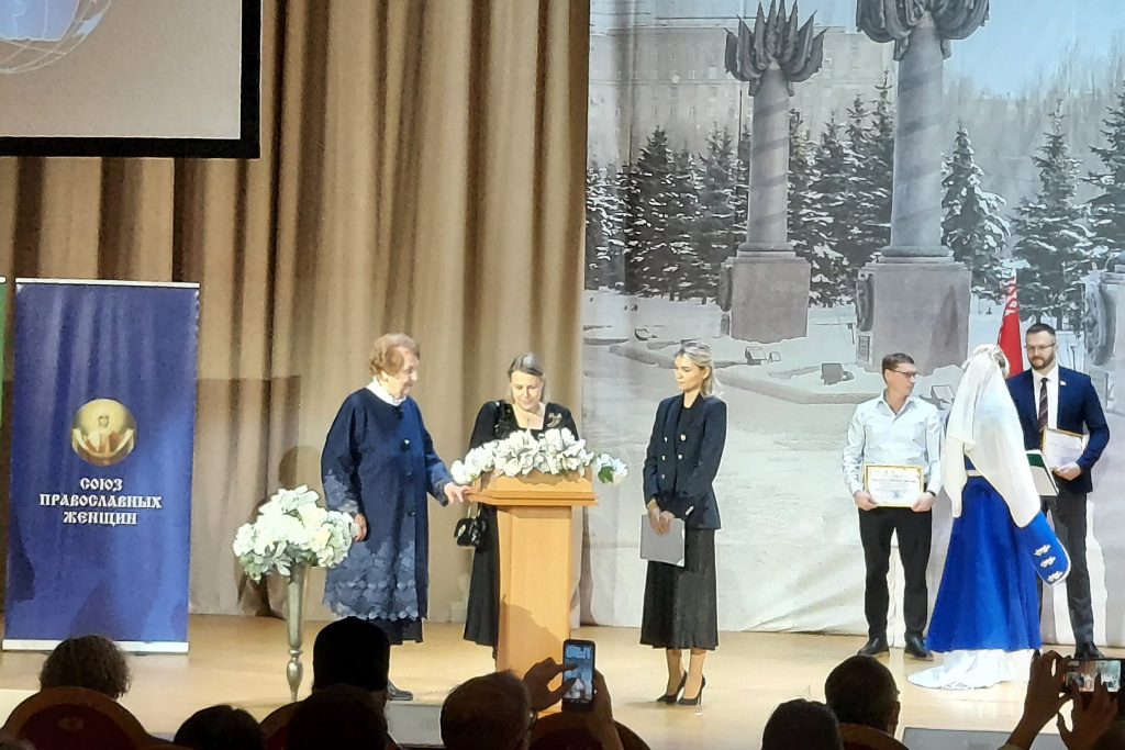 ЖУКОВА И ЛЕГАСОВА 112730.jpg