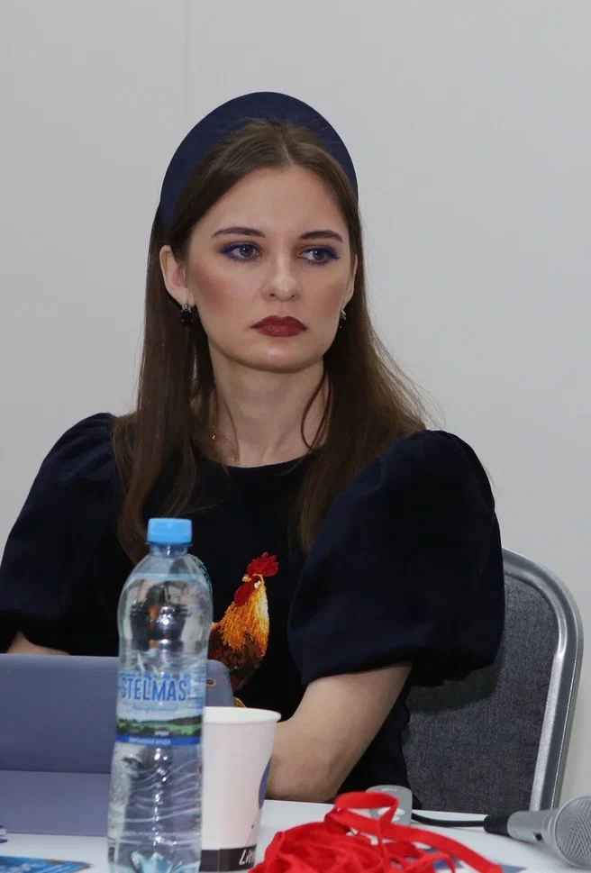 Каролина Коваль.png