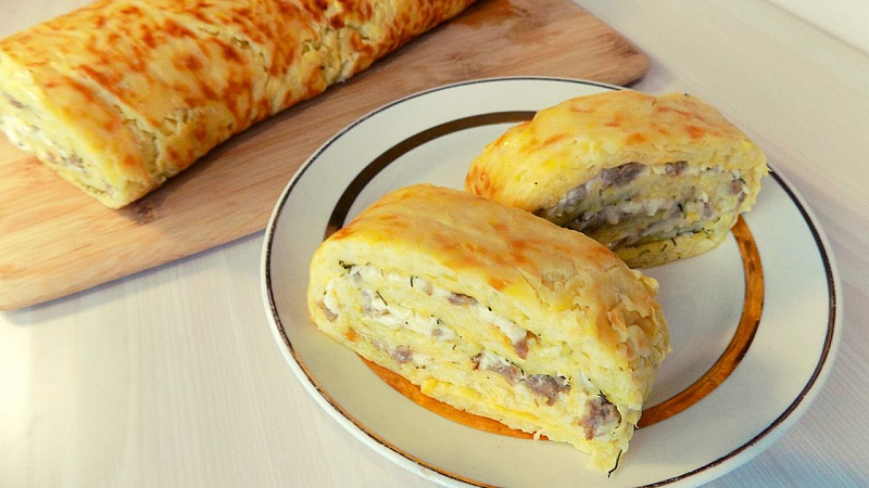 Рулет из кабачков с фаршем.jpg