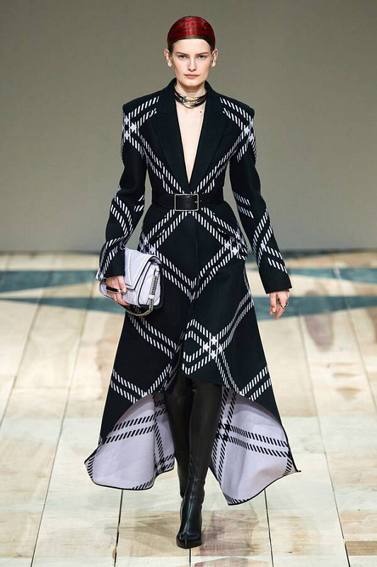 Alexander-McQueen-2.jpg